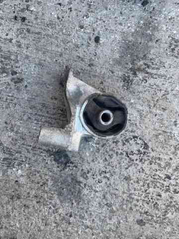 KARTİN TİCARET HONDA CIVIC V-TEC ÇIKMA ORJİNAL ÖN ŞANZUMAN KULAĞI 2002-2006 ARASI MODELLERE UYUMLUDUR