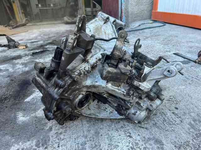 KARTİN TİCARET HONDA CIVIC V-TEC ÇIKMA ORJİNAL TEMİZ MANUEL ŞANZUMAN 2002-2006 ARASI MODELLERE UYUMLUDUR...