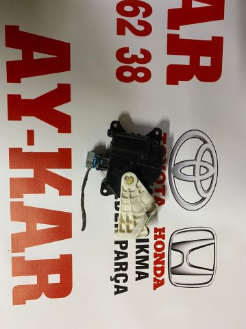 KARTİN TİCARET TOYOTA AURIS-COROLLA ÇIKMA ORJİNAL KALORİFER RÖLELERİ 2008-2012