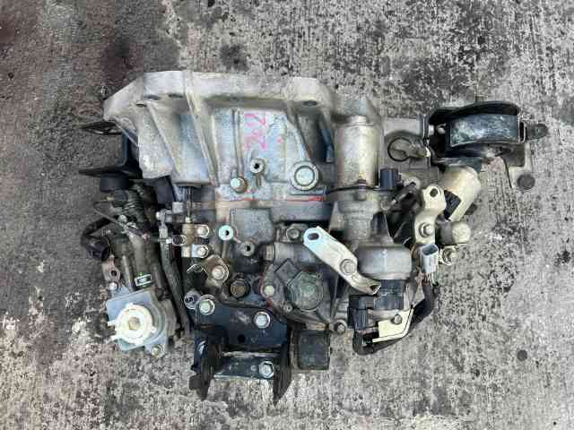 KARTİN TİCARET TOYOTA COROLLA 1NDE  ÇIKMA ORJİNAL TRİPTRONİK ŞANZUMAN 2010 -2013 ARASI MODELLERE UYUMLUDUR...