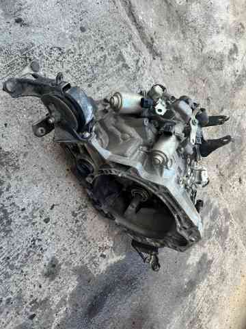 KARTİN TİCARET TOYOTA COROLLA 1NDE  ÇIKMA ORJİNAL TRİPTRONİK ŞANZUMAN 2010 -2013 ARASI MODELLERE UYUMLUDUR...