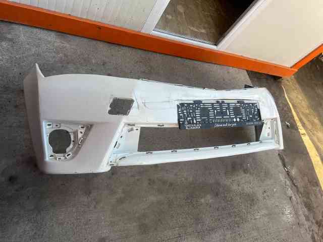 KARTİN TİCARET TOYOTA COROLLA ÇIKMA ORJİNAL ÖN TAMPON 2013-2016 ARASI MODELLERE UYUMLUDUR