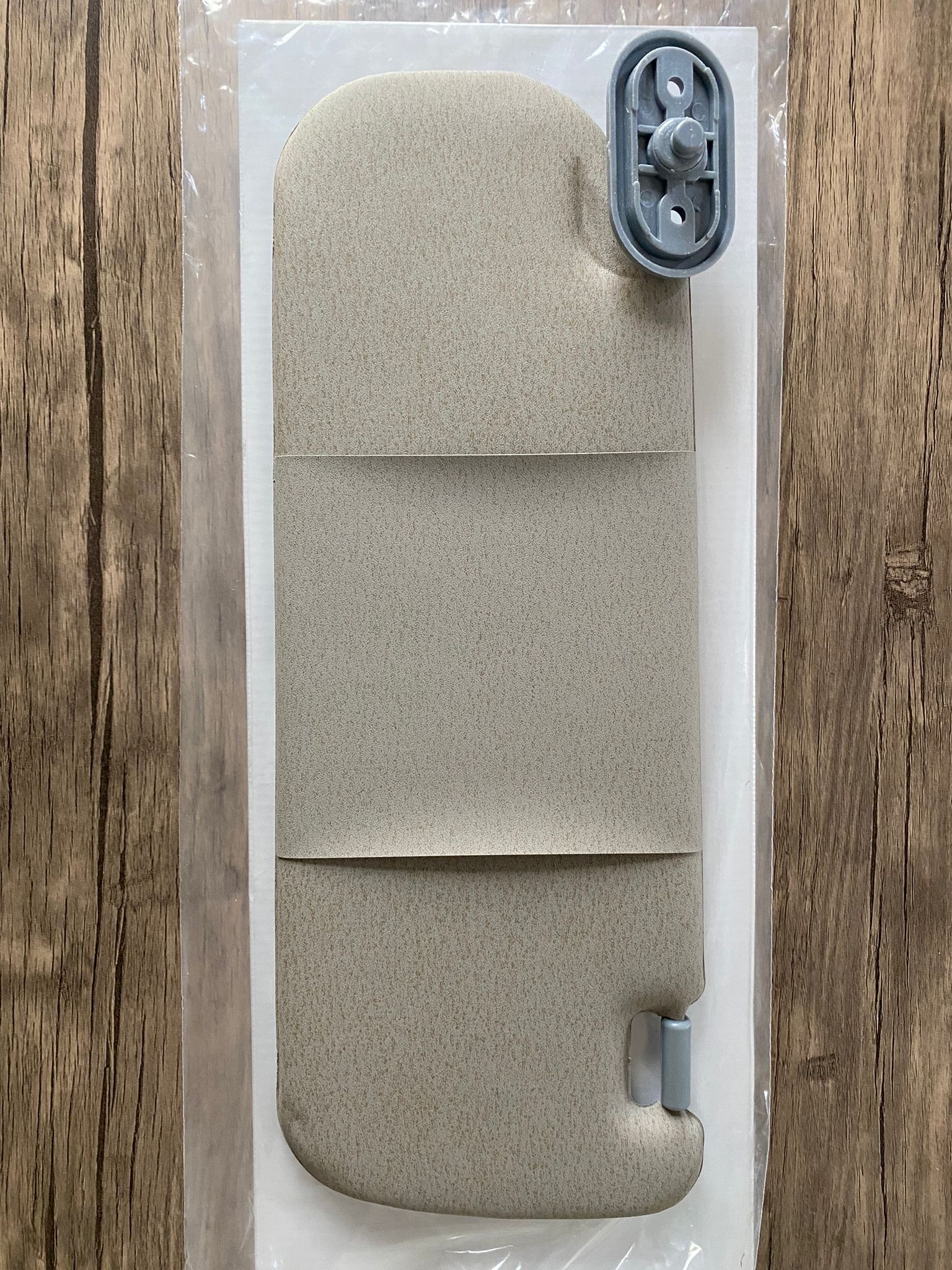 KARTİN TİCARET TOYOTA COROLLA YENİ YAN SANAYİ SOL GÜNEŞLİK TAKIMLARI 2002-2006 ARASI MODELLERE UYUMLUDUR